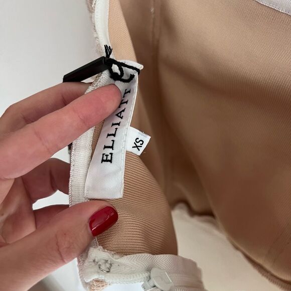 NWT $220 Elliatt Carsyn Strapless Bodycon‎ Cocktail Dress nude white corset midi - Picture 11 of 11